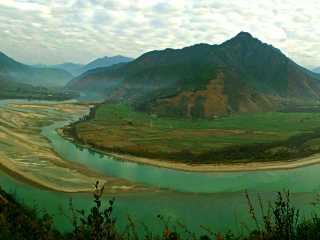 云南香格里拉旅行跟團(tuán)_去云南香格里拉游要多少錢