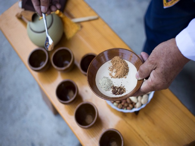 三道茶 www.tuniu.com