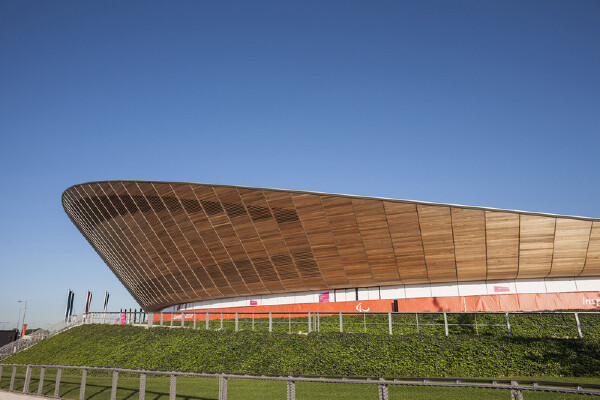 广州到伦敦旅游攻略_广州到伦敦行程安排_广