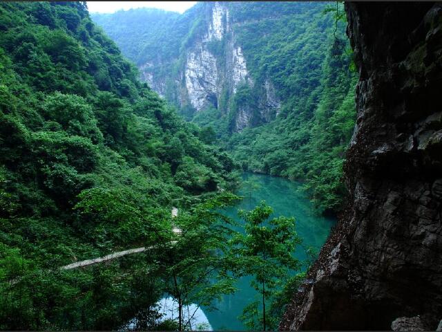 张家界大峡谷-张家界大峡谷玻璃桥-天门山玻璃栈道-凤凰古城2晚3日游