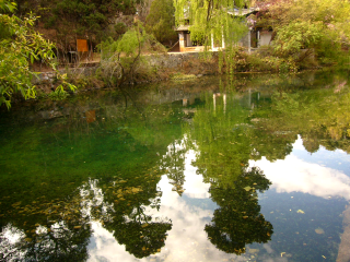 云南香格里拉旅行跟團(tuán)_去云南香格里拉游要多少錢