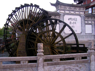 云南香格里拉旅行跟團(tuán)_去云南香格里拉游要多少錢