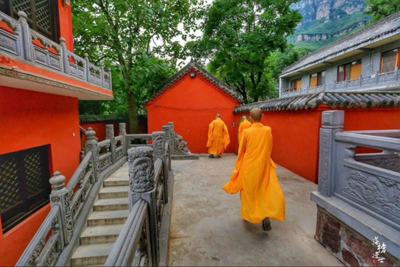 云台山的道观很多,而万善寺是唯一的佛家