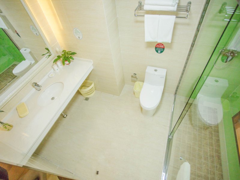 hotelPic