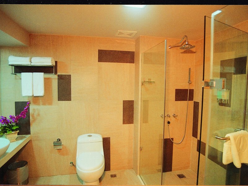 hotelPic