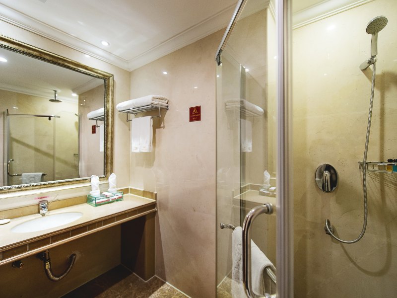 hotelPic