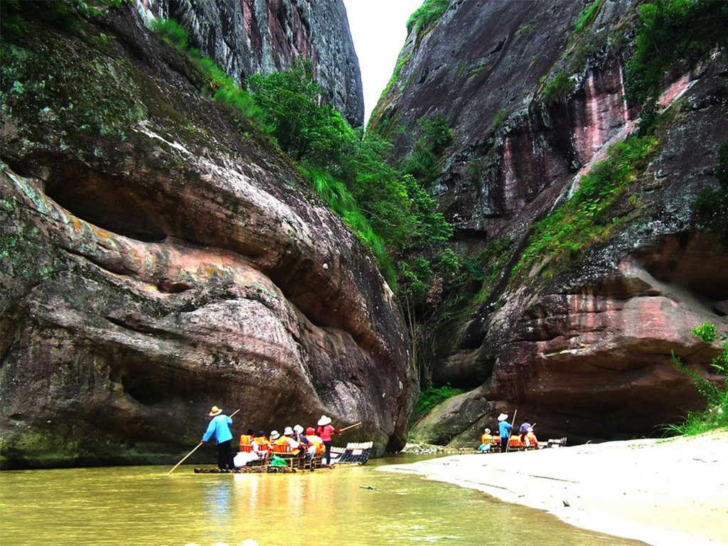  泰宁大金湖-寨下大峡谷-上清溪漂流2日游>当地参团 水上丹霞 住宿可