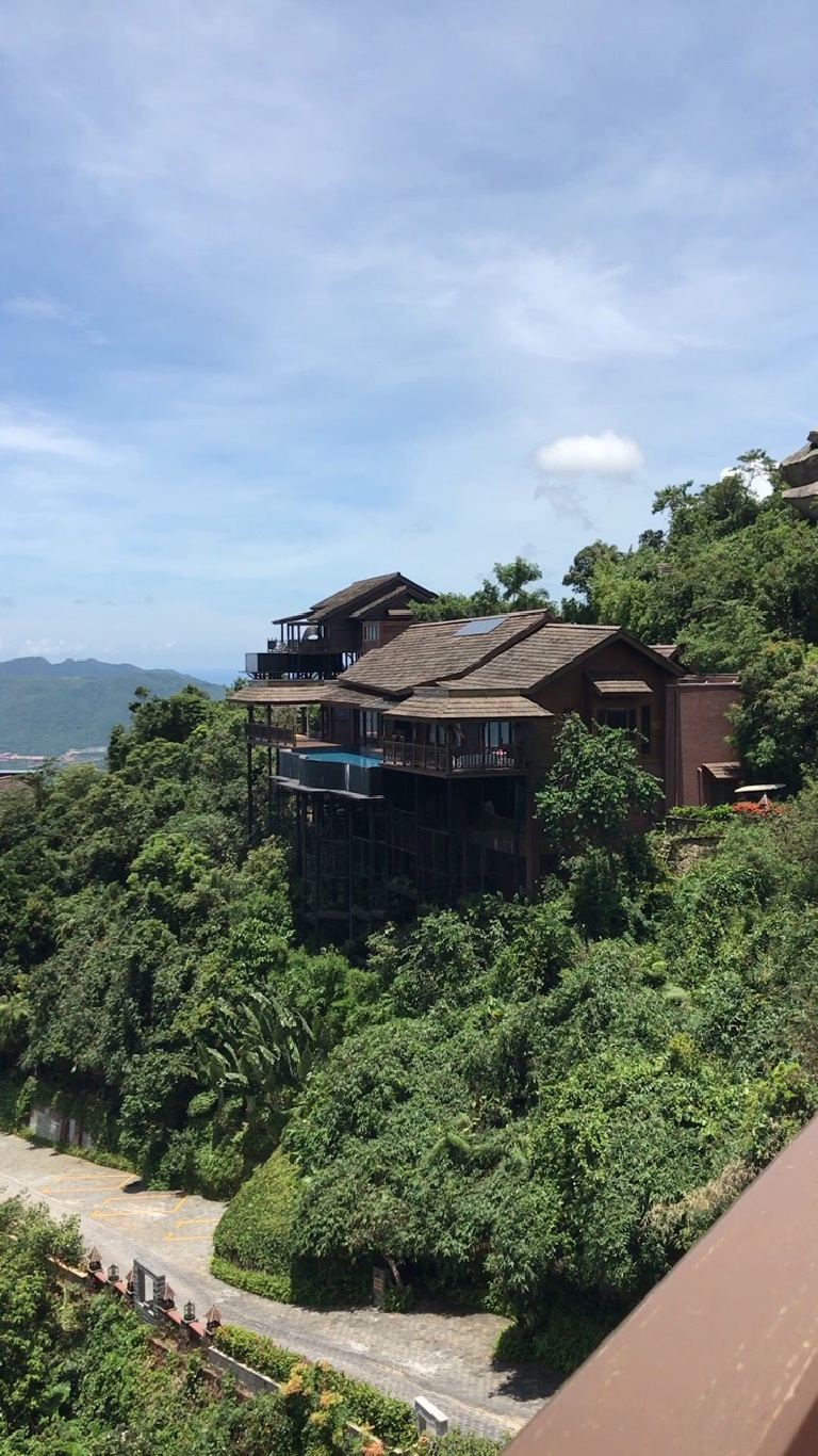 三亚亚龙湾人间天堂-鸟巢度假村