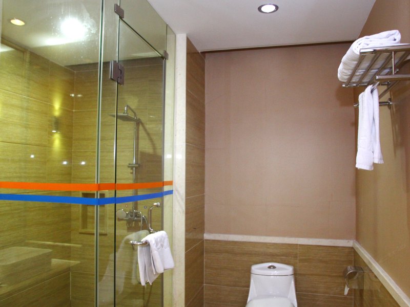hotelPic