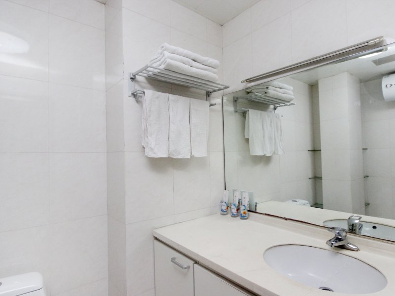 hotelPic