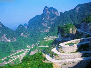 湖南鳳凰古城旅游價(jià)格多少_湖南鳳凰古城旅游最佳路線(xiàn)_湖南鳳凰古城旅游費(fèi)用
