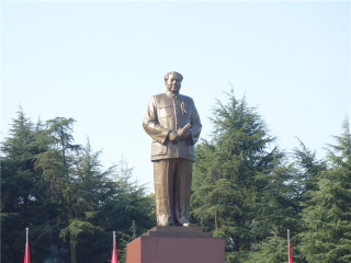 湖南鳳凰古城游跟團多少錢2021_怎么去湖南鳳凰古城旅游_組團去湖南鳳凰古城