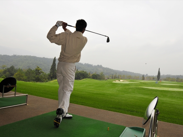 观孔雀放飞,傣文化雨林主题公园,含320元傣秀,高尔夫挥杆体验 ,亲子首