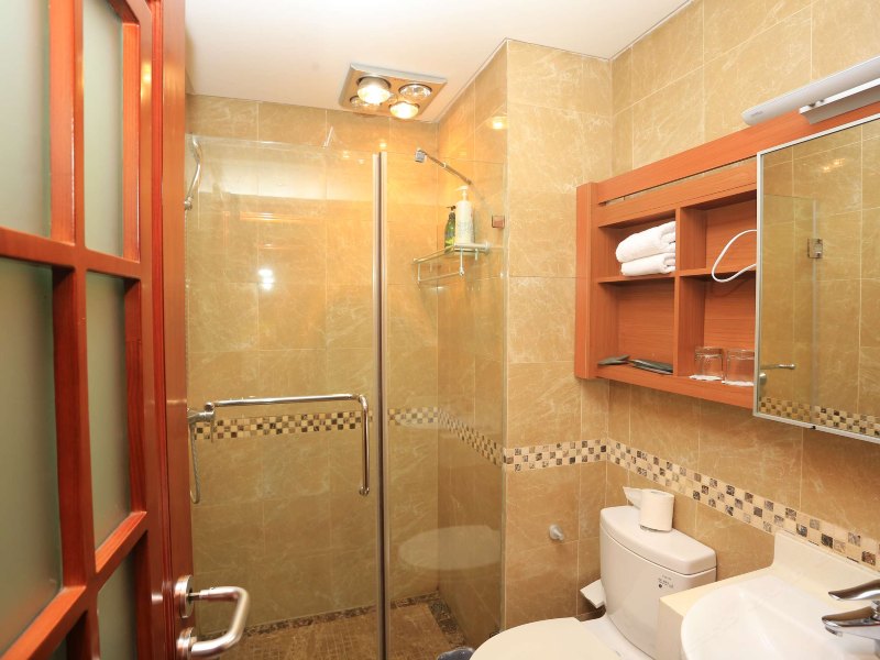 hotelPic