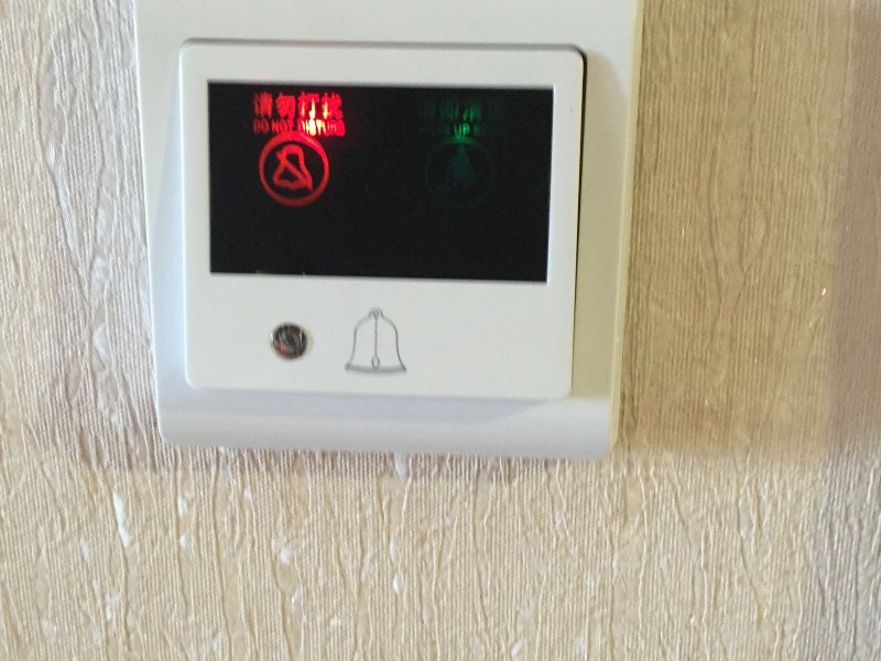 hotelPic
