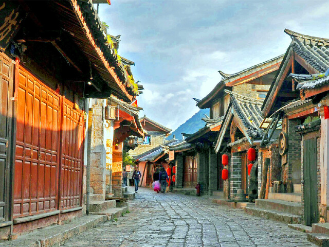 丽江古城简介 www.tuniu.com