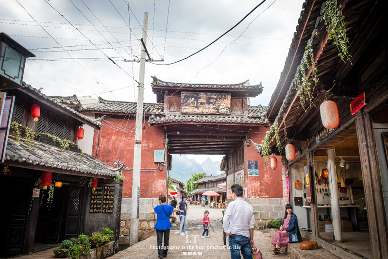 其实昭庆市场离忠义市场不远,附近地标还有三家村