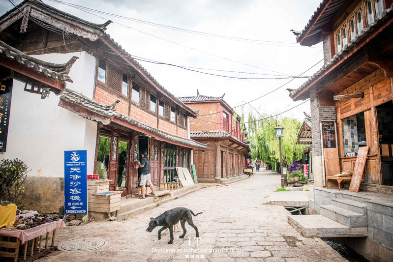 其实昭庆市场离忠义市场不远,附近地标还有三家村