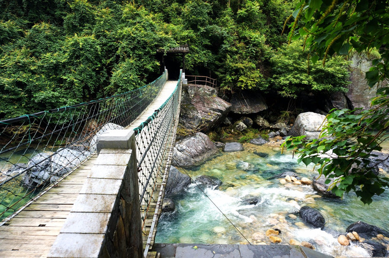       牯牛降风景区