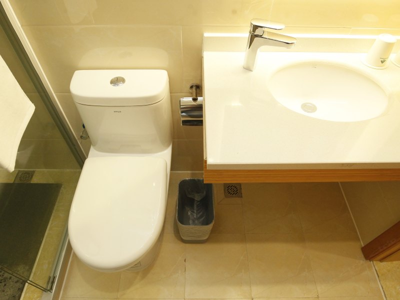 hotelPic