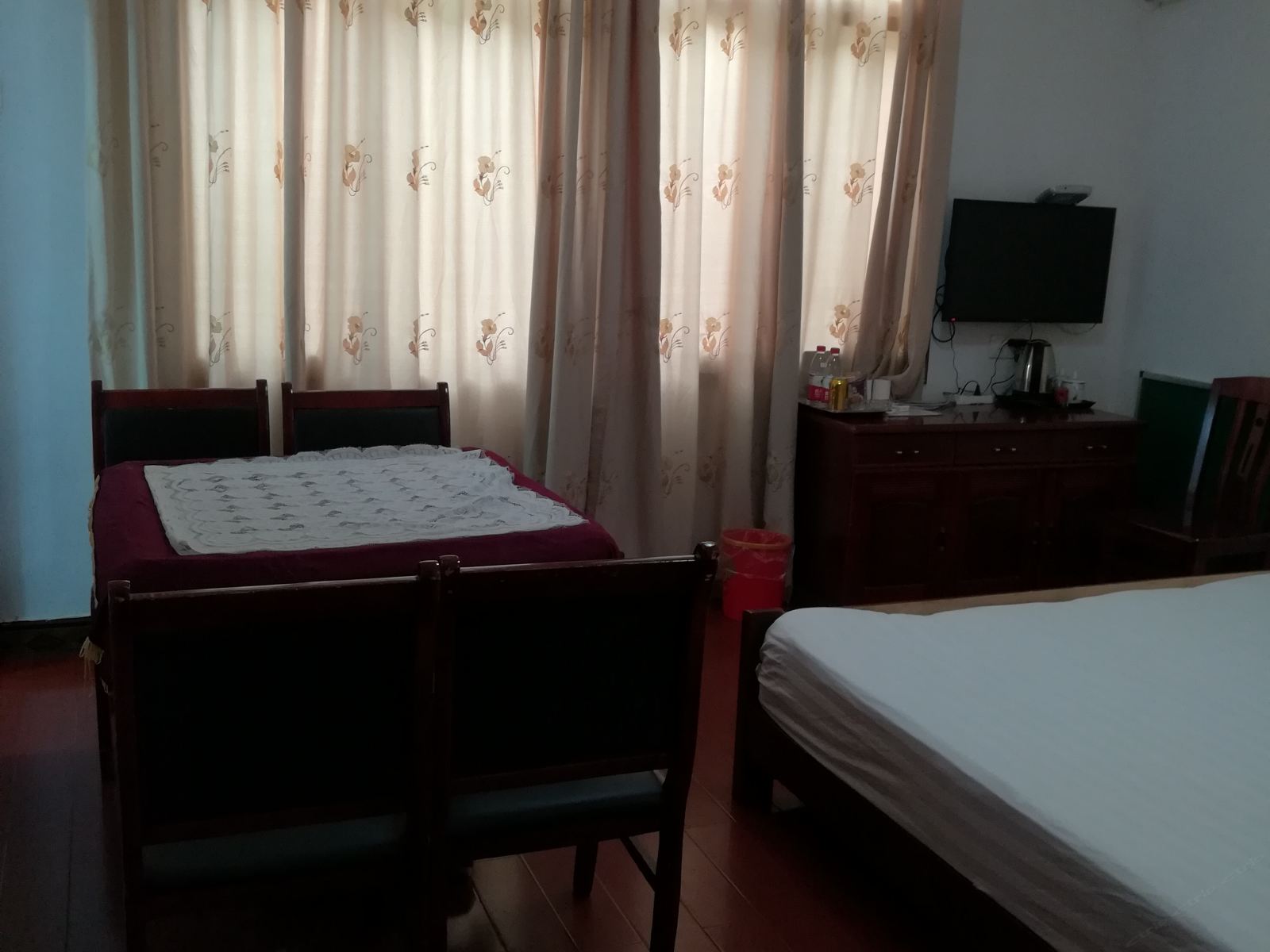 豪华麻将房