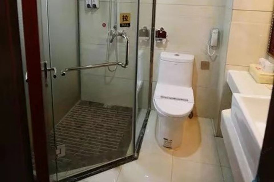豪华大床房