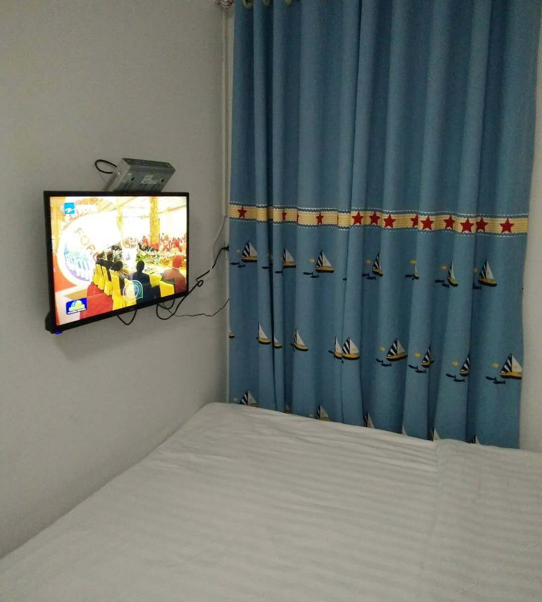 情侣便捷大床房