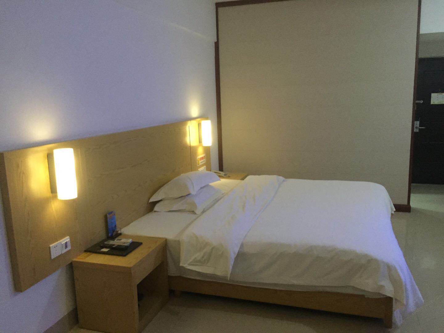 标准大床房