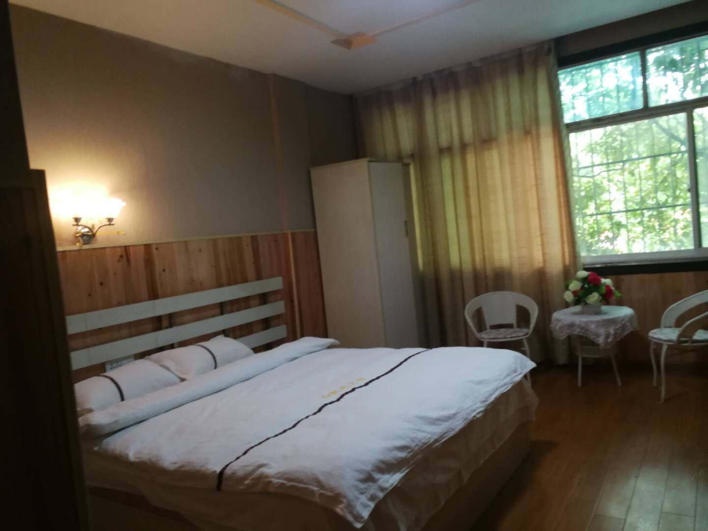舒适大床房