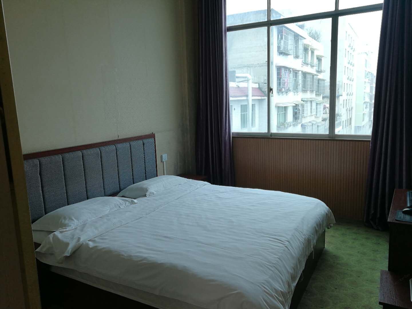 舒适大床房