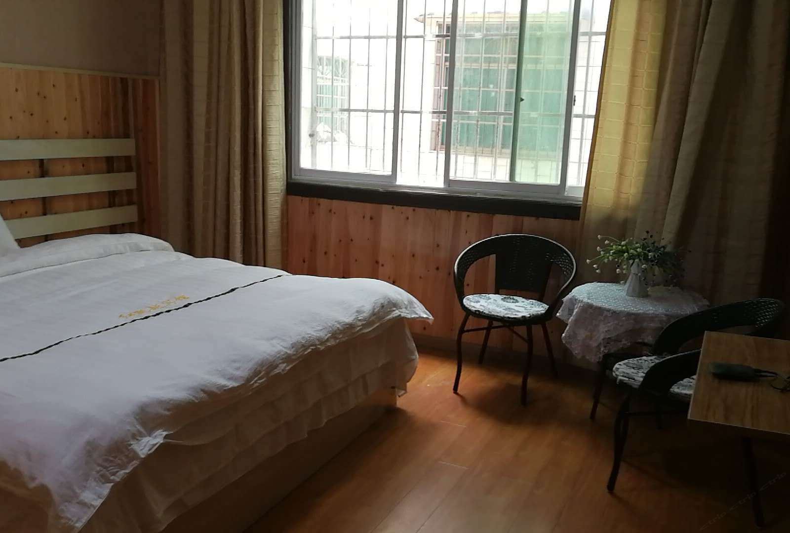 舒适大床房