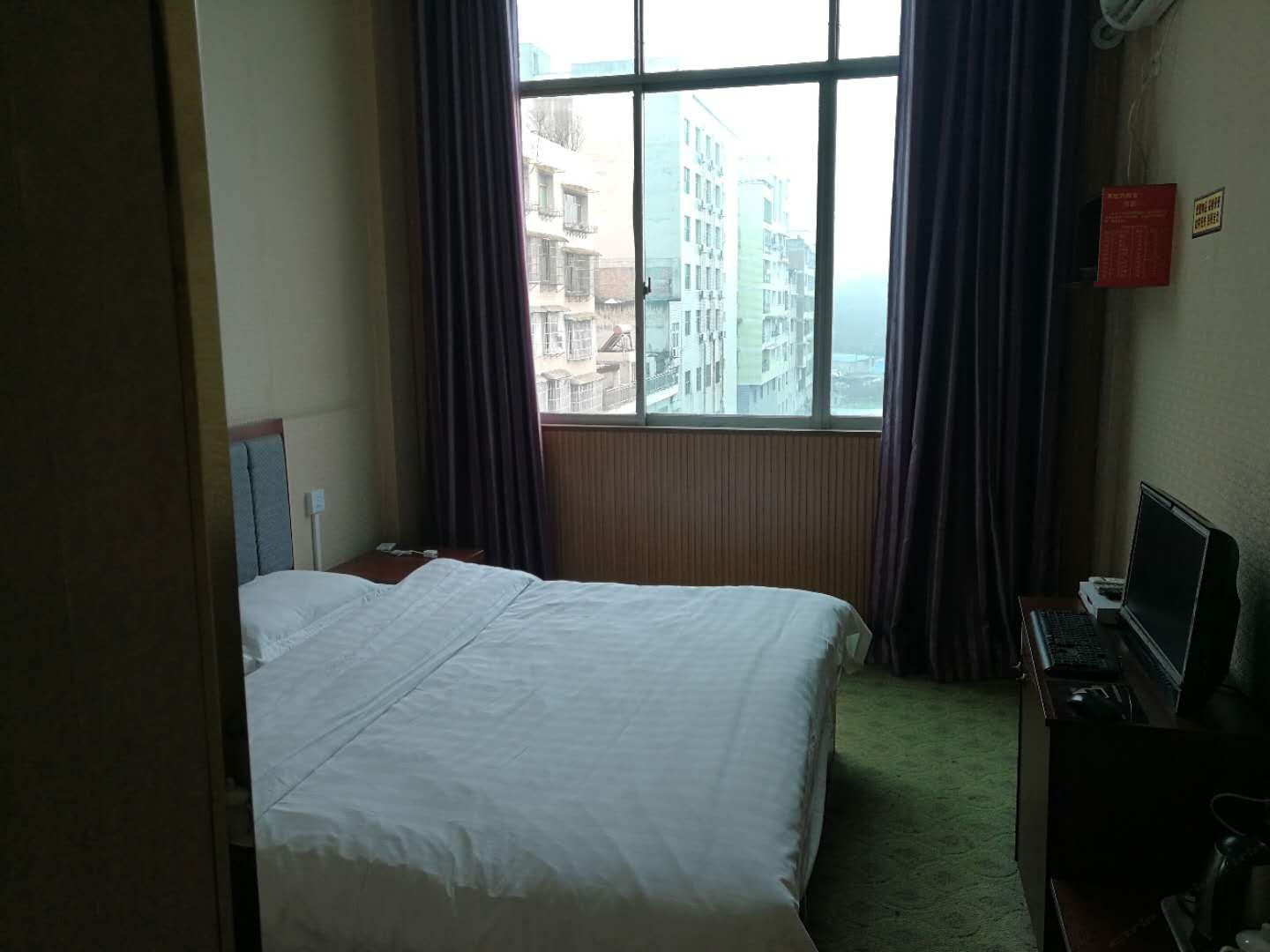 舒适大床房