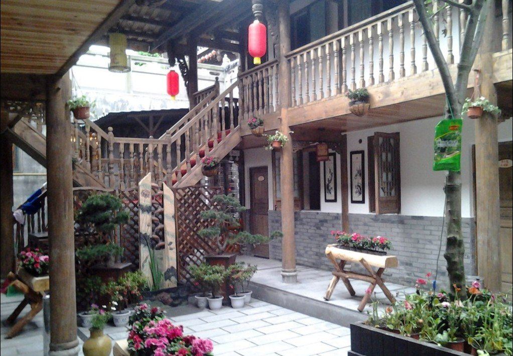都江堰薇依依家自助短租公寓