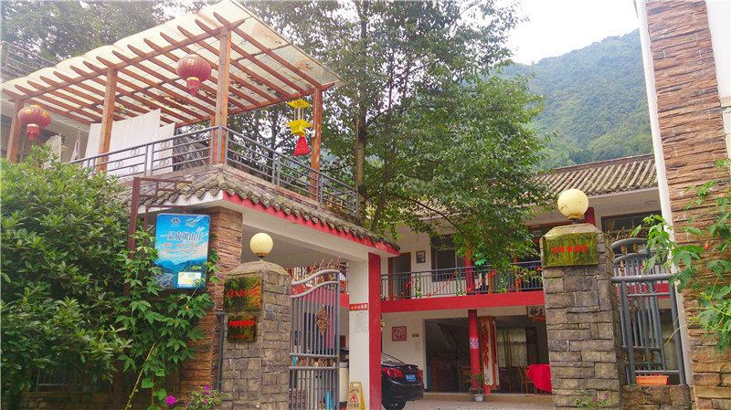 都江堰虹口一品庙坝山庄