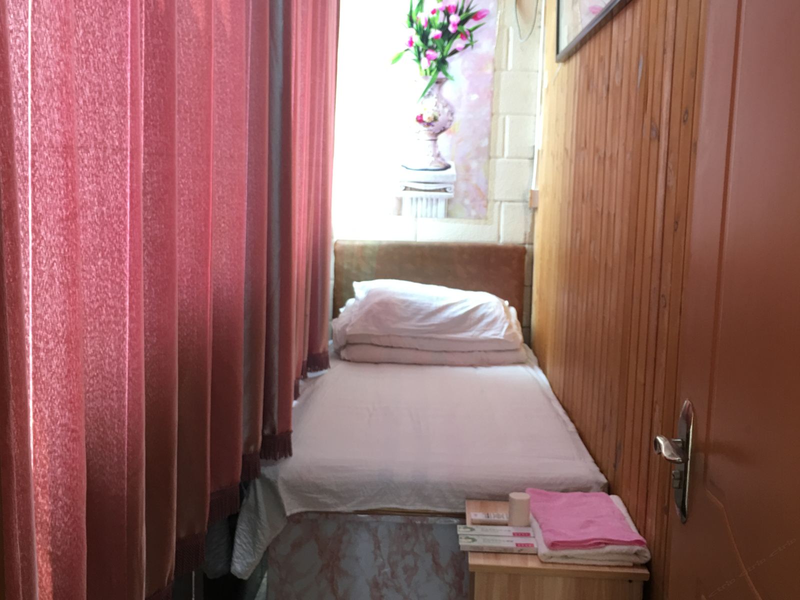 阳光单人房