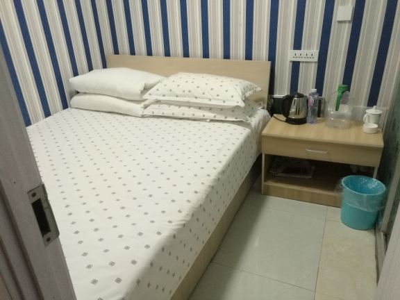 迷你大床房