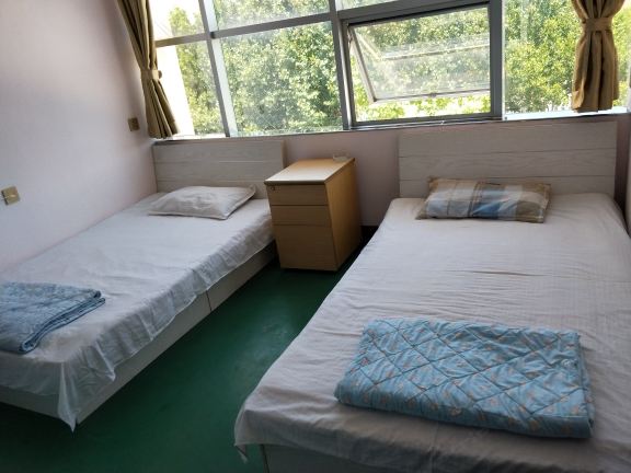 普通双床间(公共卫浴)