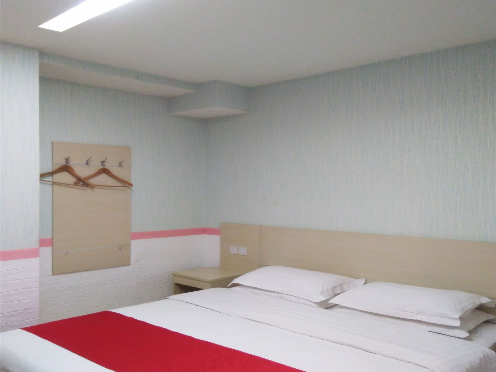 高级大床房