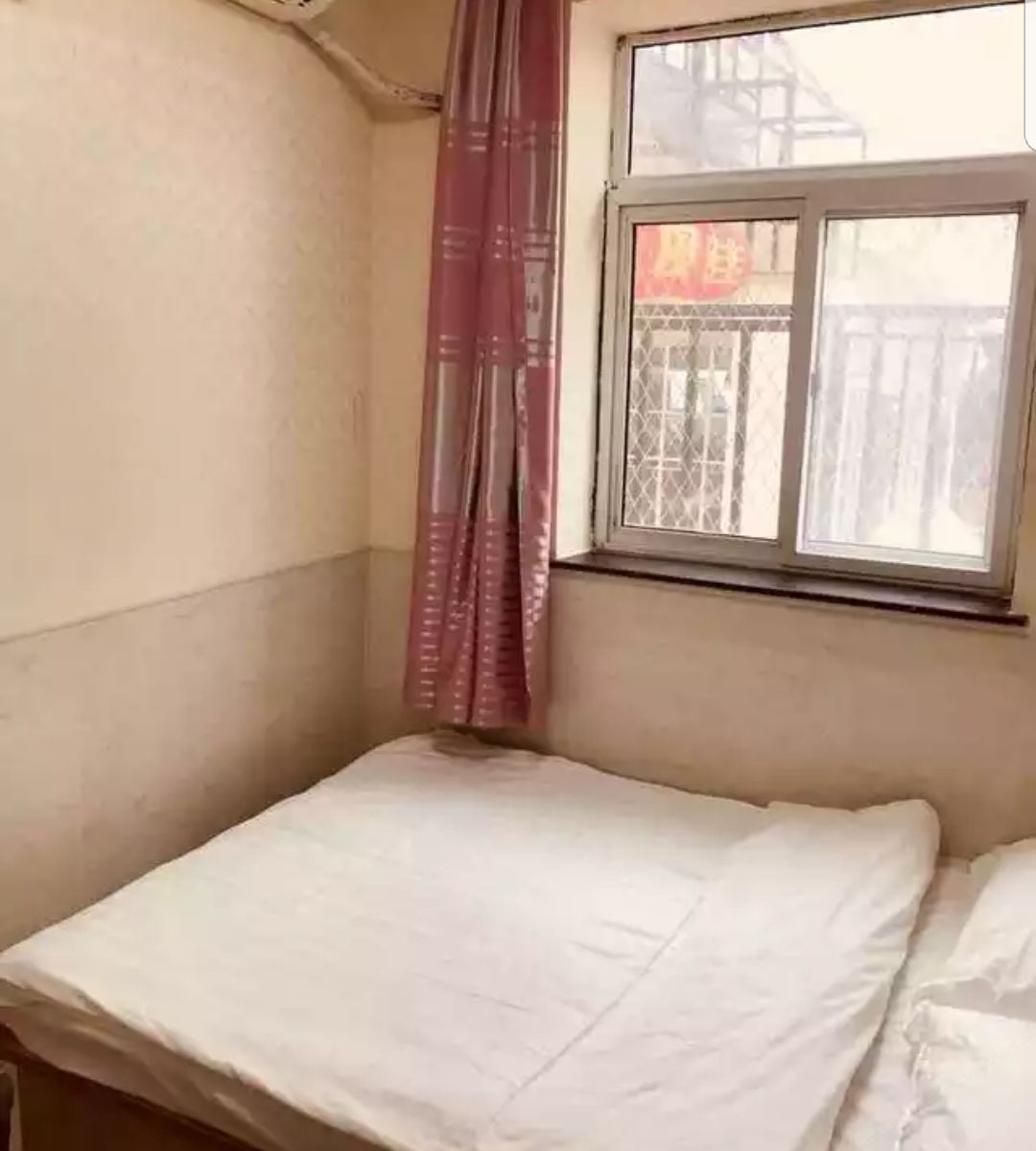 特惠大床房(公共卫浴)