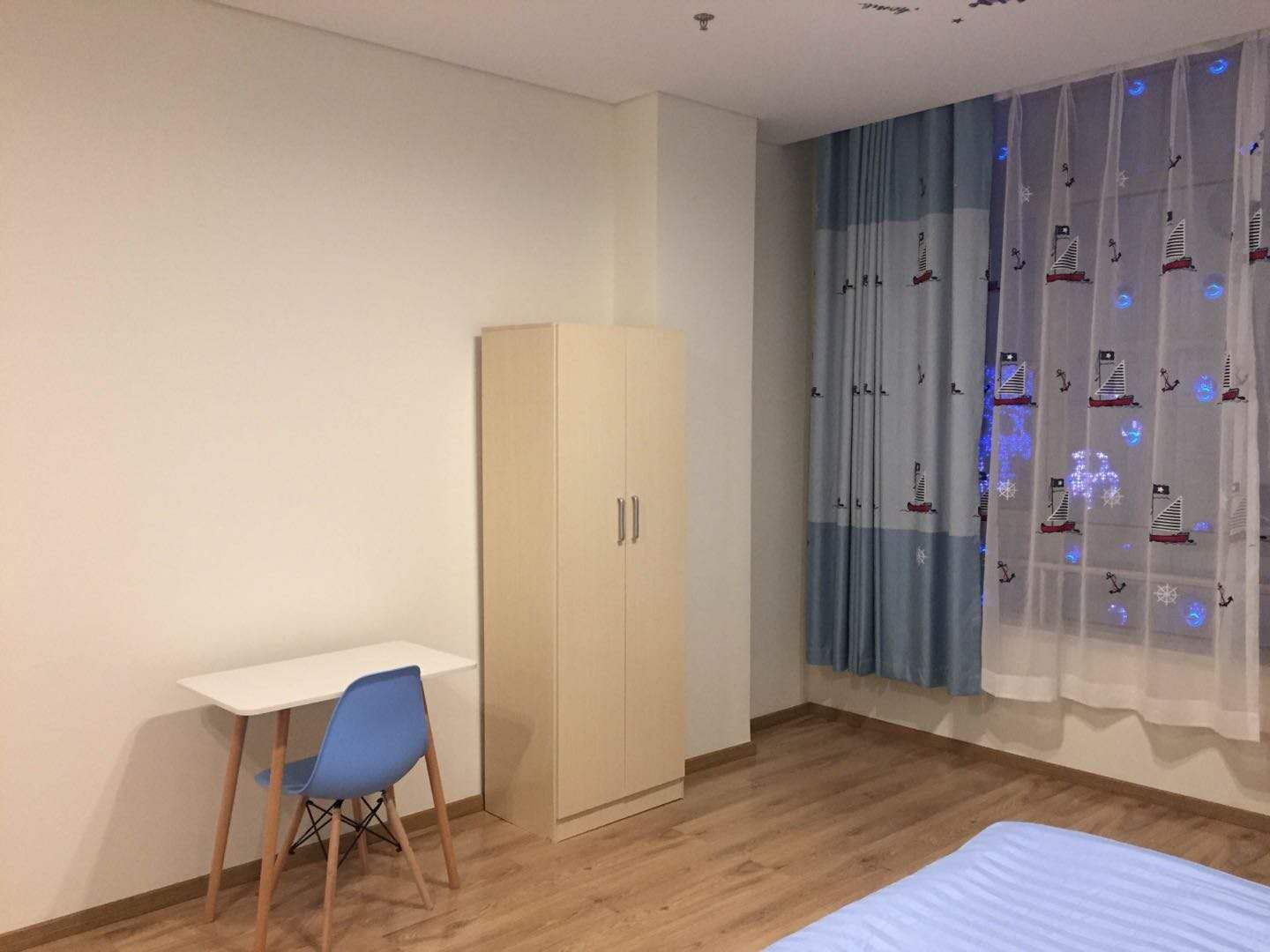 瞰海大床房