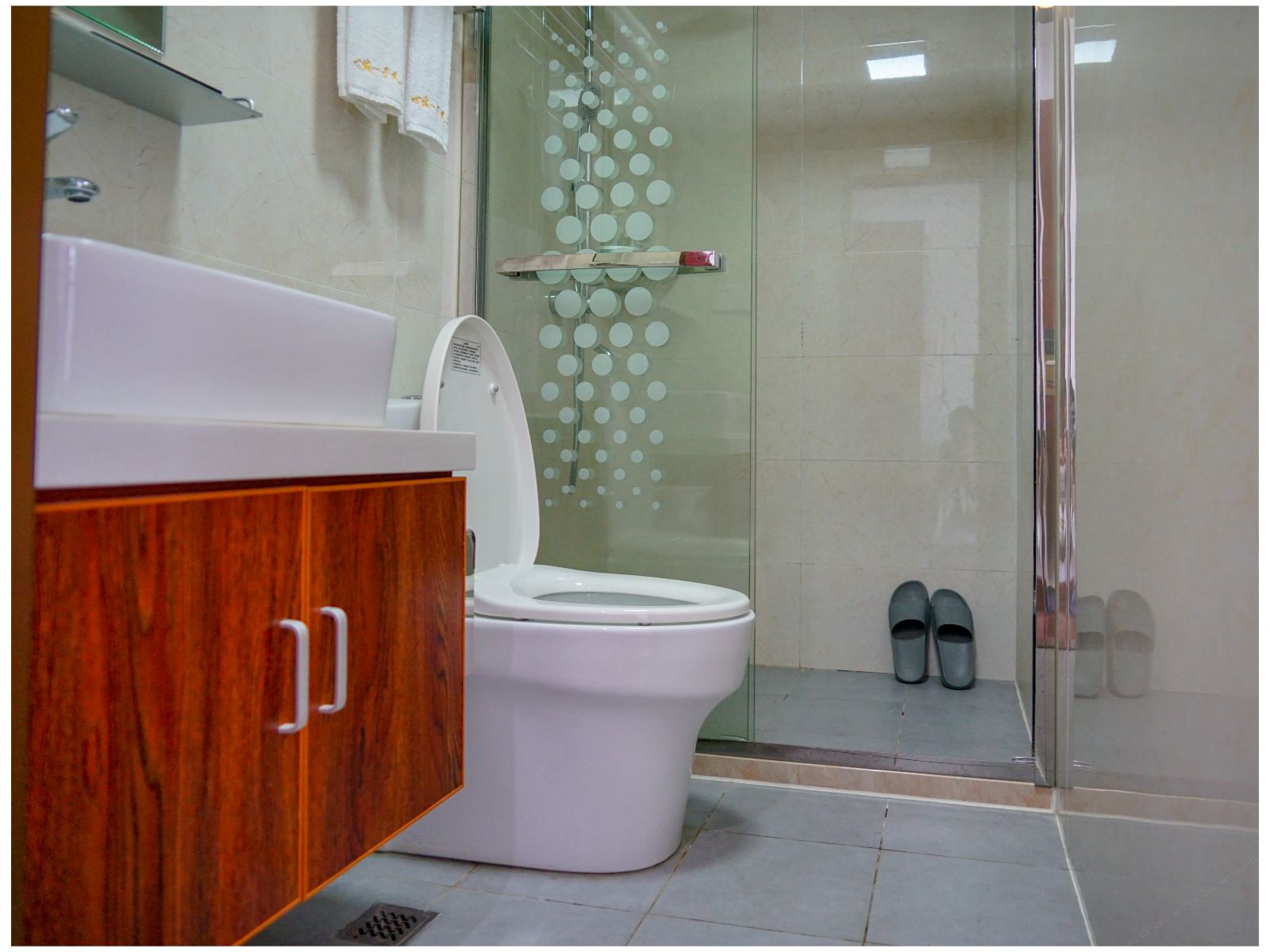 阳光一室大床房