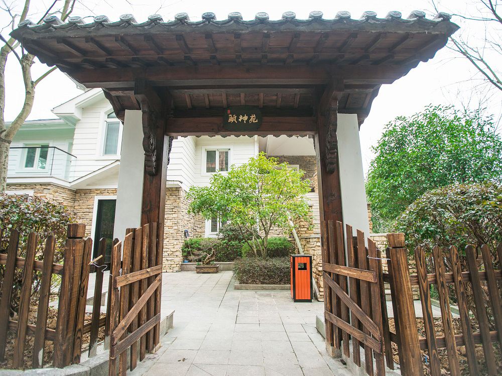 颐神苑5房山景别墅包栋