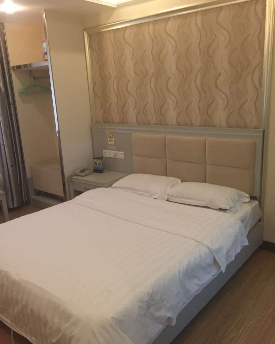 豪华大床房