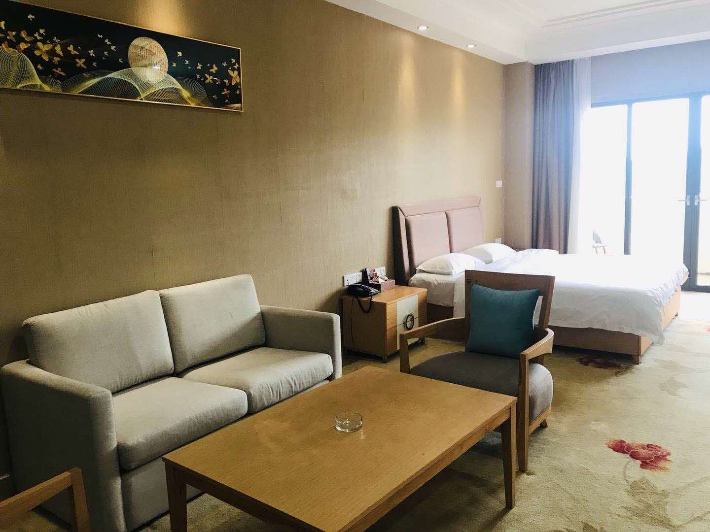 商务大床间
