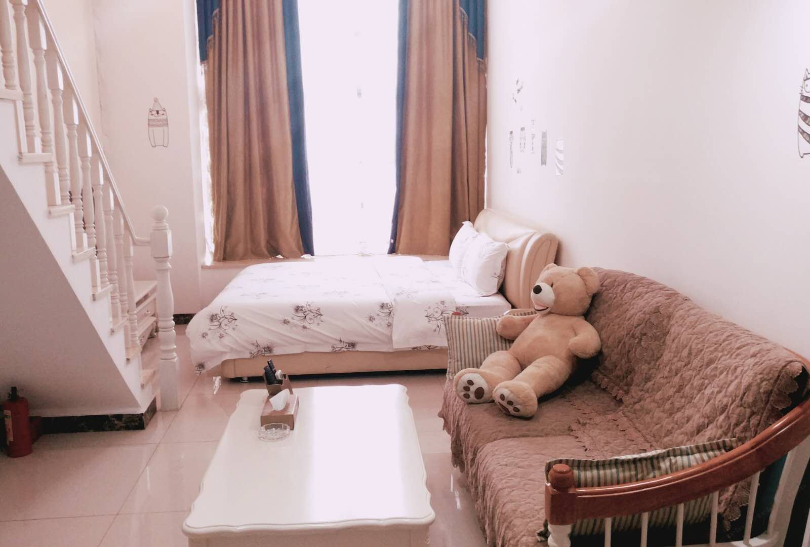 复式豪华三床套房