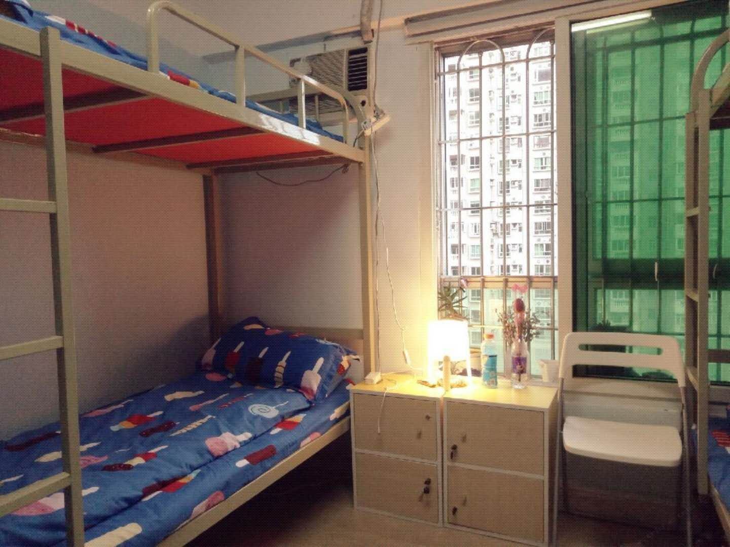 男生六人间（床位）