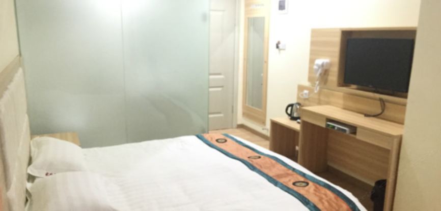 标准大床房