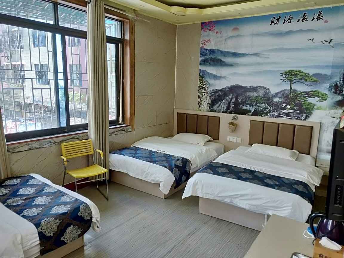 豪华三人间