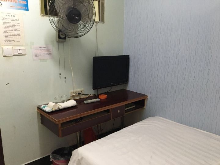 普通单人间