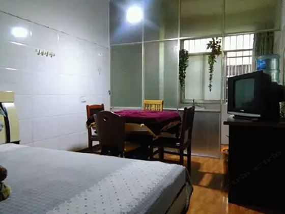 麻将大床房